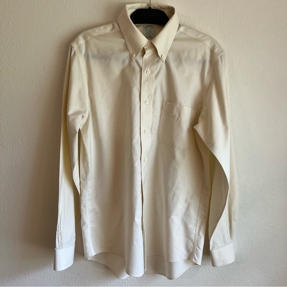 Brooks Brothers Other - Brooks Brothers Classic Style Non Iron Dress Shirt. Size 15.5" x 34"